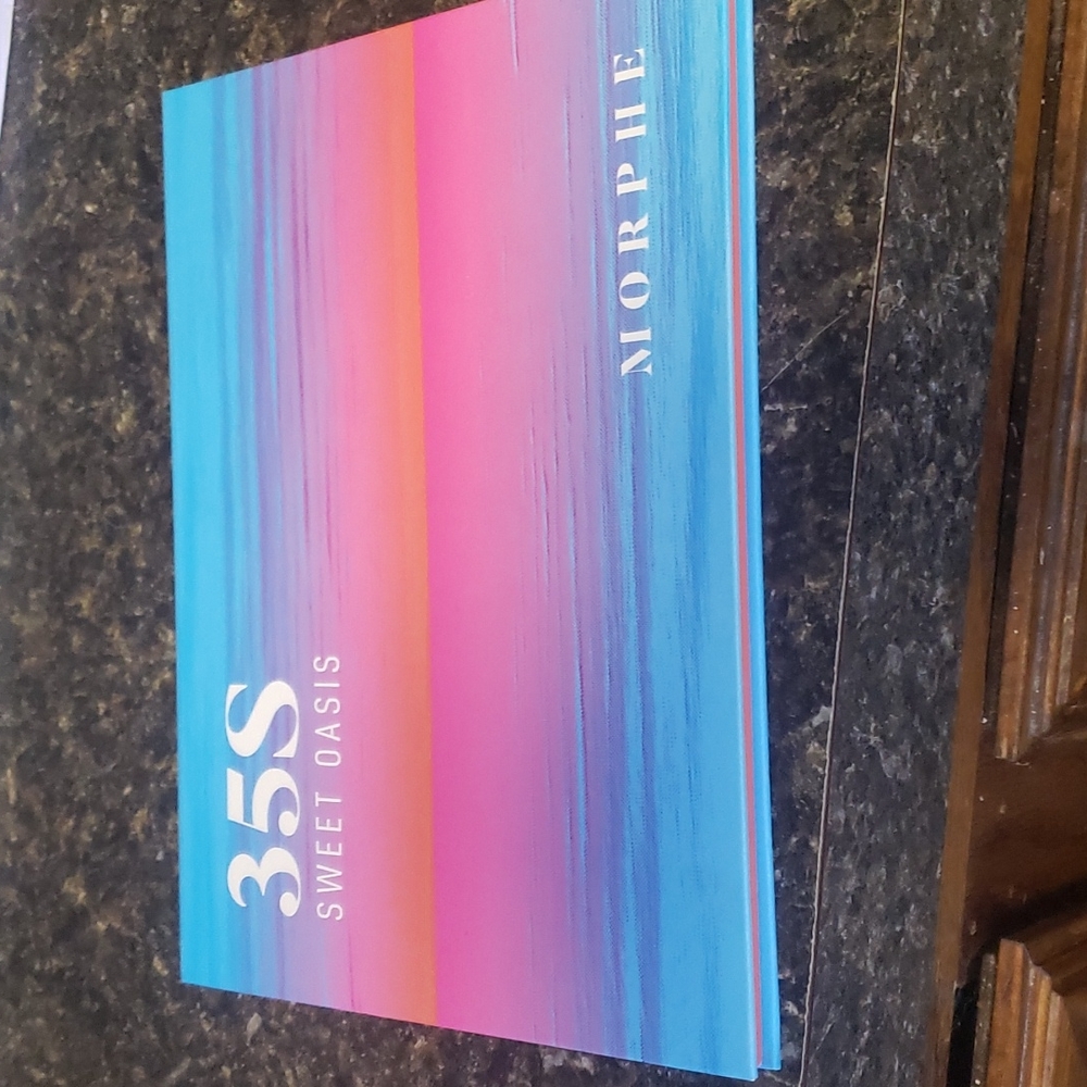 Morphed sweet oasis palette